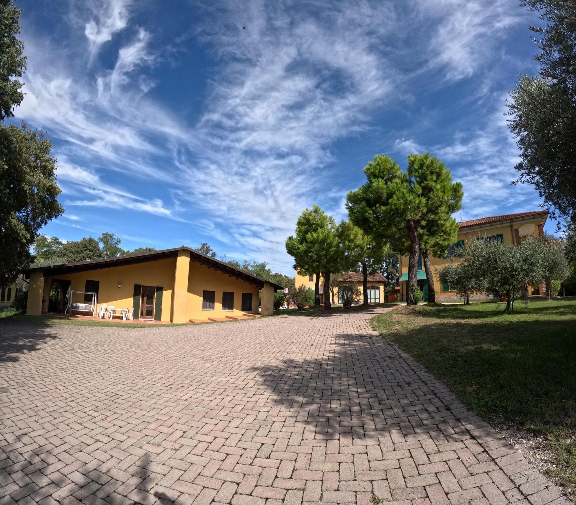 Agriturismo Gardenali 沃尔塔曼托瓦纳 外观 照片