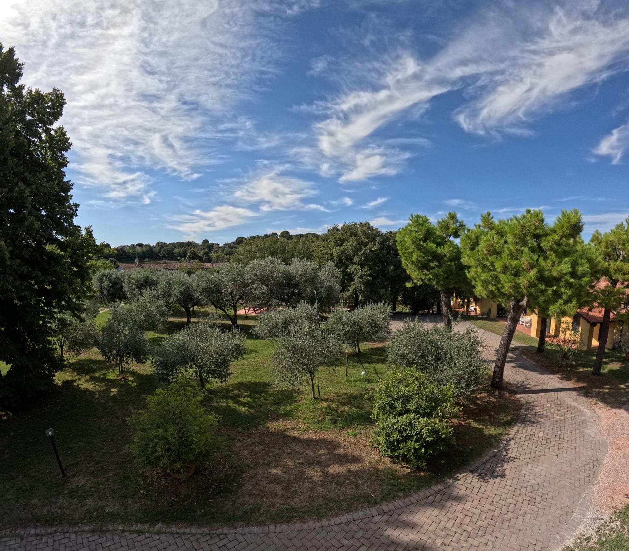 Agriturismo Gardenali 沃尔塔曼托瓦纳 外观 照片